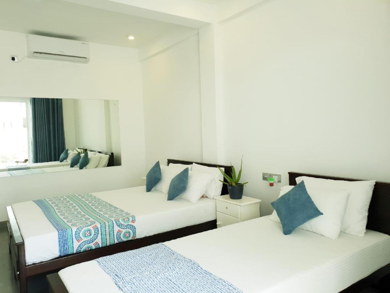 Hotel Blue Note Hikkaduwa Exterior foto
